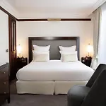 מלון Pont Royal 5*