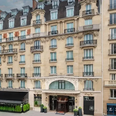 Ξενοδοχείο Pont Royal 5*