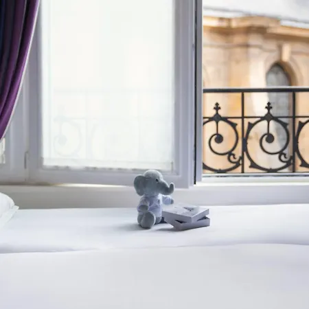 ホテル Pont Royal パリ