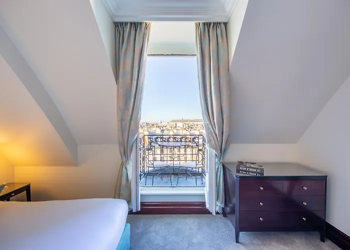 Ξενοδοχείο Pont Royal 5*