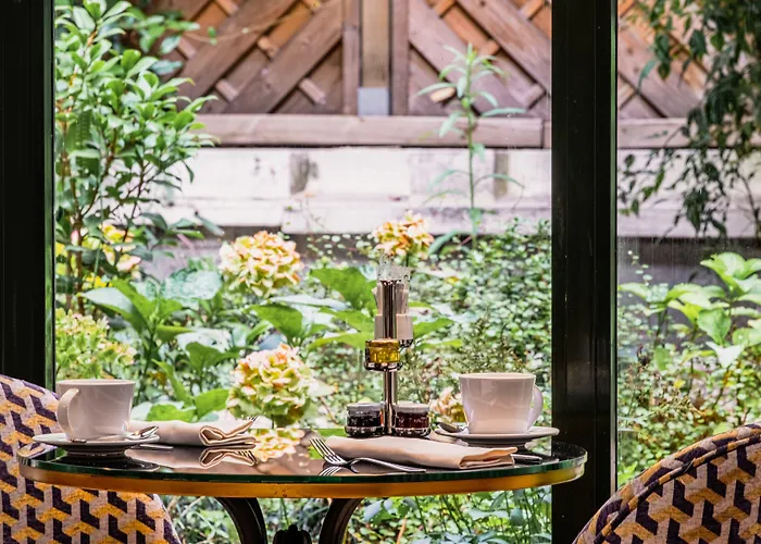 Ξενοδοχείο Pont Royal 5*