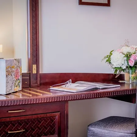 Pont Royal 5* Paris