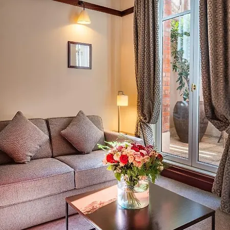 Pont Royal Hotel