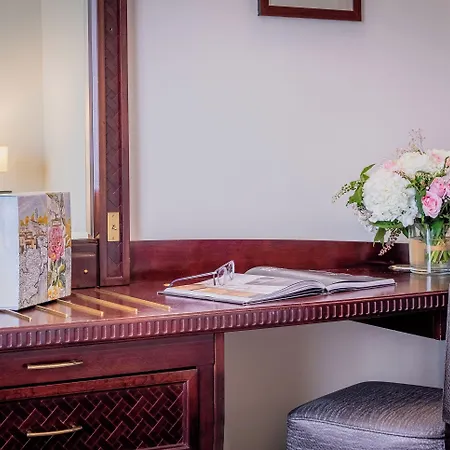 Pont Royal Hotel