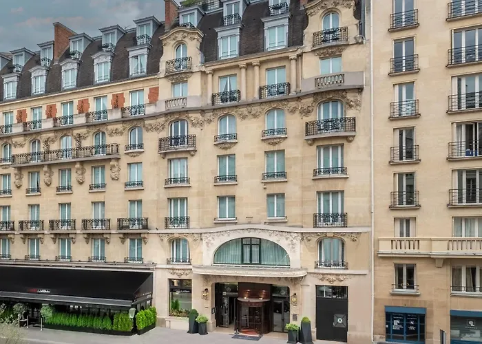Отель Pont Royal 5*